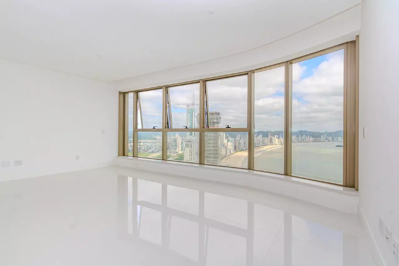 Apartamento à venda no Yachthouse by Pininfarina, Balneário Camboriú