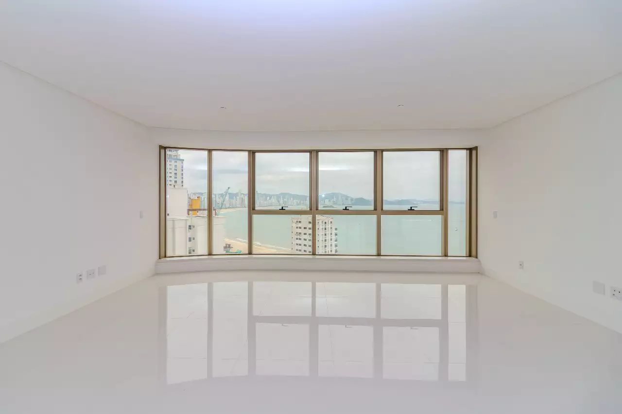 Apartamento à venda no Yachthouse by Pininfarina, Balneário Camboriú