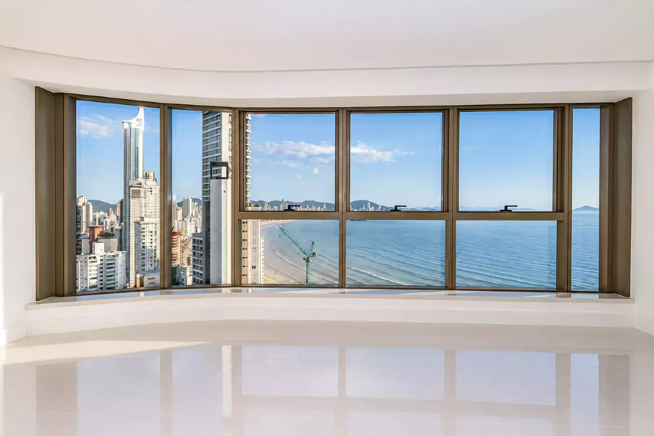 Apartamento à venda no Yachthouse by Pininfarina, Balneário Camboriú