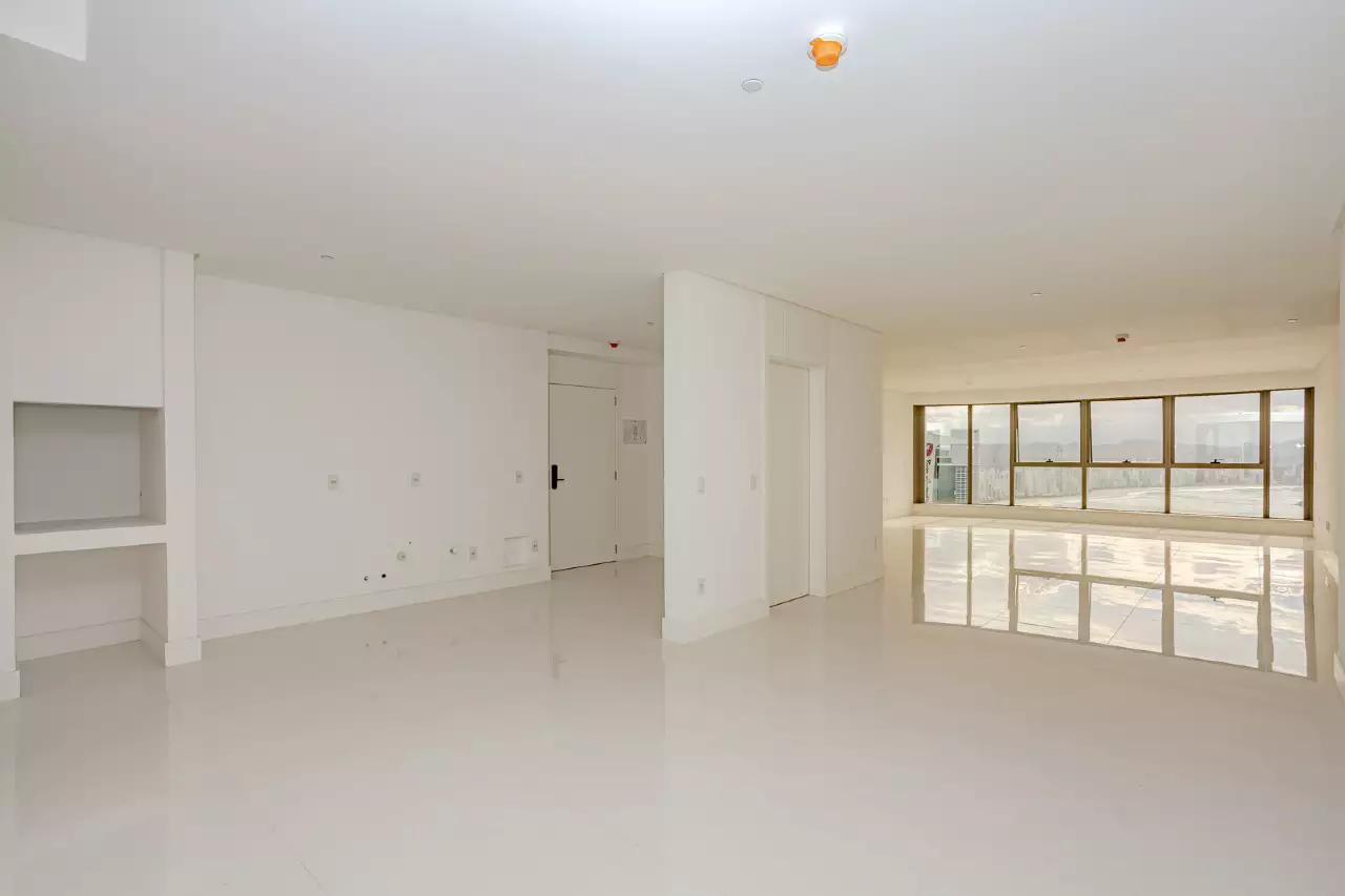 Apartamento à venda no Yachthouse by Pininfarina, Balneário Camboriú